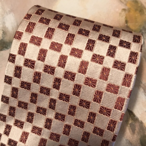 Hugo Boss Silk Tie - Picture 3 of 11